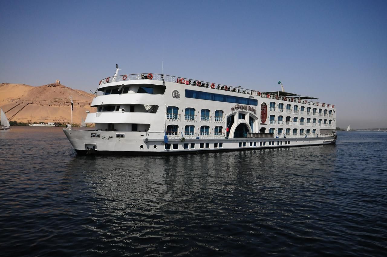 luxury cruise